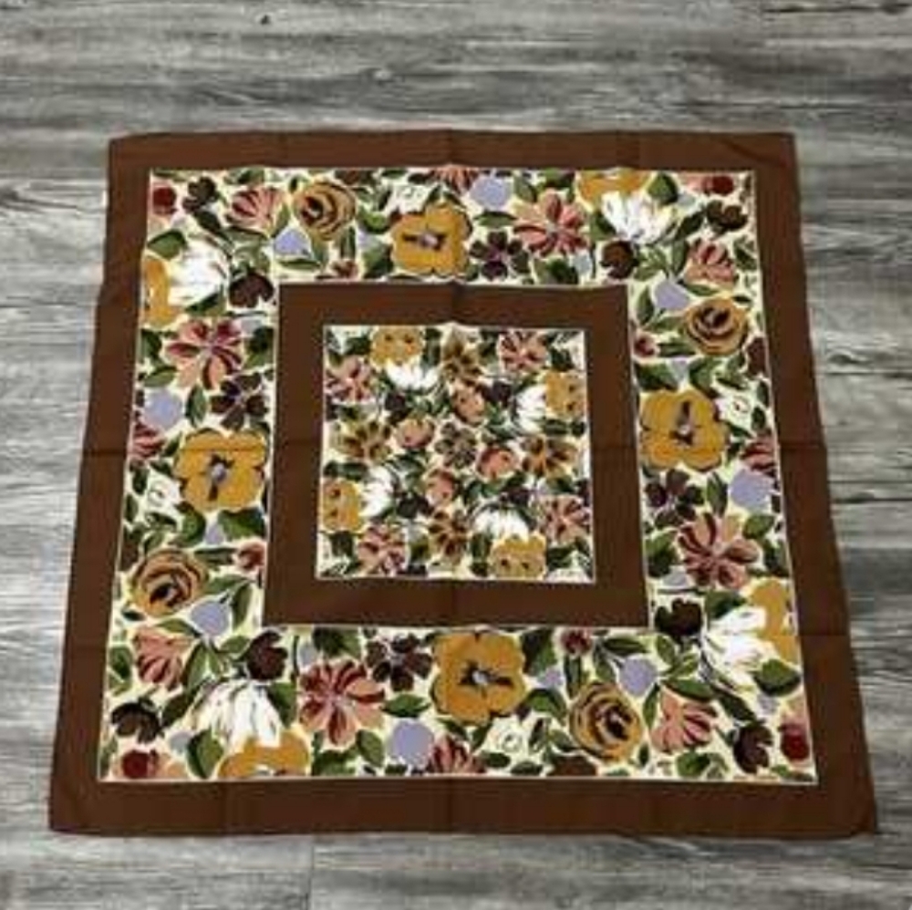 Totes Rain Water Repellent Floral Print Square Scarf (Vintage 1985)
